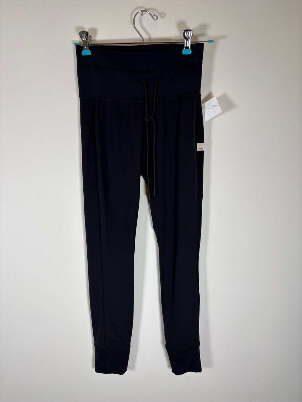 Vuori Black Drawstring Leggings – Size S – Imperfect
